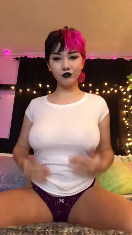 Bite me <3