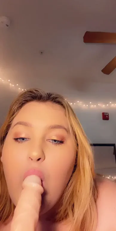 really wish i was sucking your cock right now??