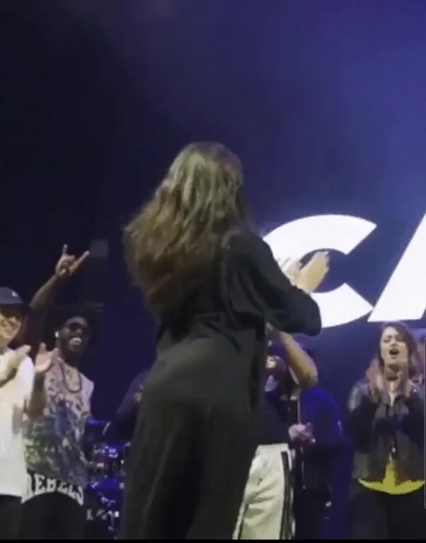 🍑 Camila Cabello's Juicy Concert Booty Bounce 🔥
