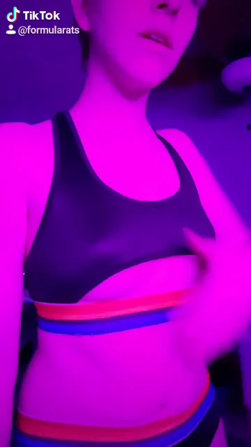 Not quite porn but I think I look pretty sexy. What do you think? (OC)