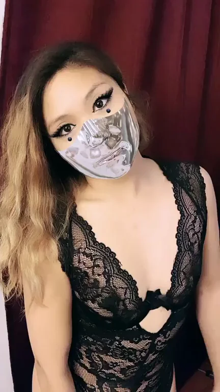 Do you like my outfit?