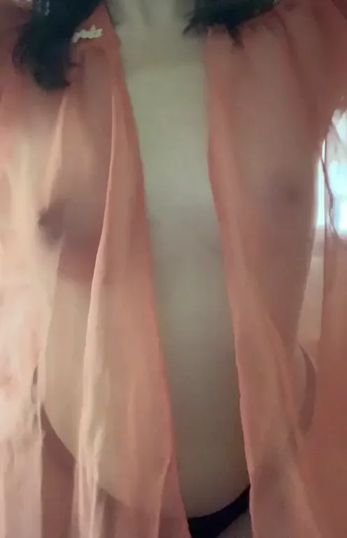 hoping I help someone cum today ?