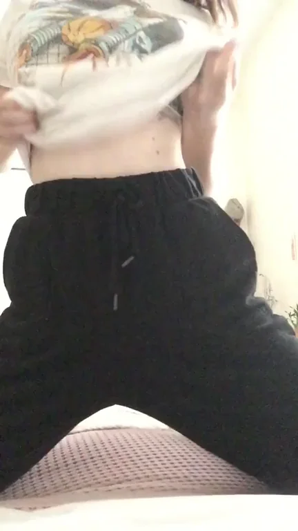 Lil Big Titty Drop Surprise 😘💦 (OC)