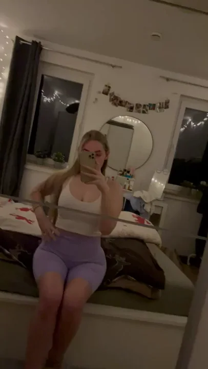 Is My Juicy Bubble Butt Your Type? 🍑🔥