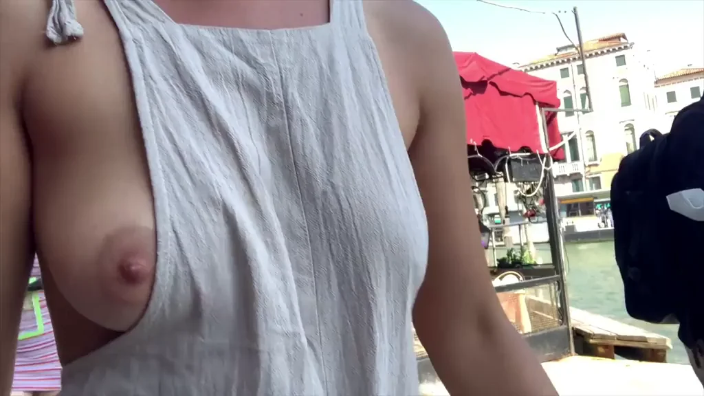 Have you ever flashed someone intentionally? [GIF]