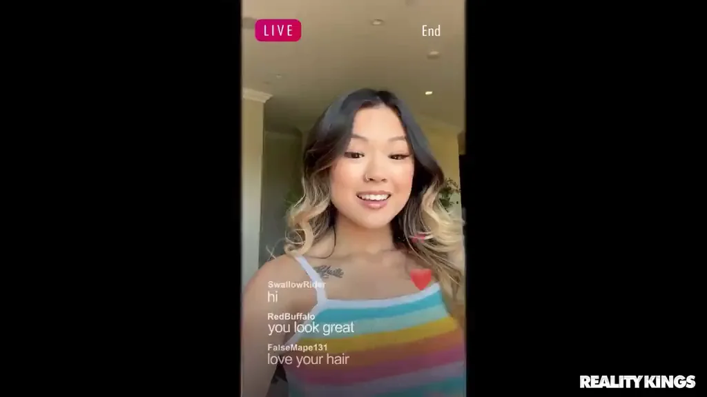 Social media sex & Go on the link in comments for full pack of her