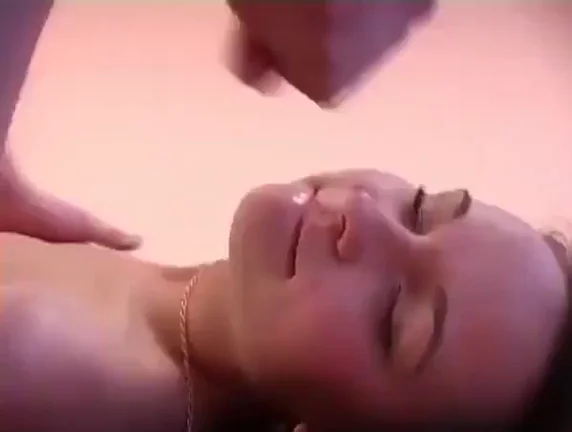 Thirsty Slut Craves That Hot Cock Milk 💦👅