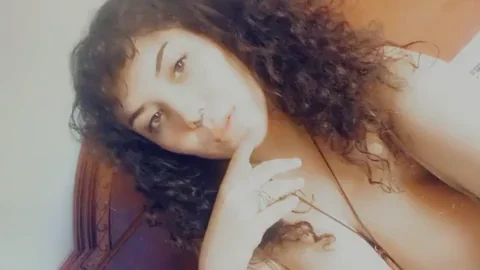 Big huge titties in an itttyyyy bittyyy tank top (OC drop)