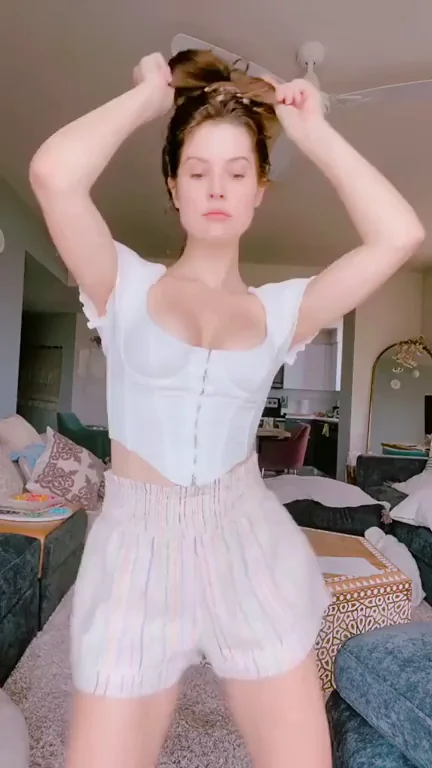 Amanda Cerny TikTok Thot Tease 💋🔥