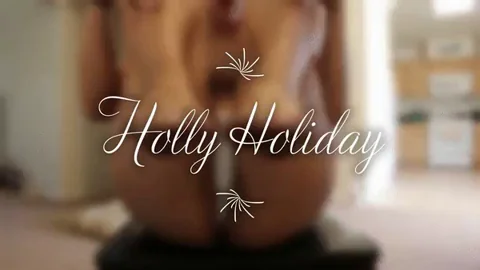 Holly Holiday [GIF]