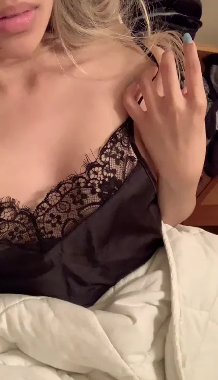 Asian Slut in Lace Says Hi with Slutty Curves