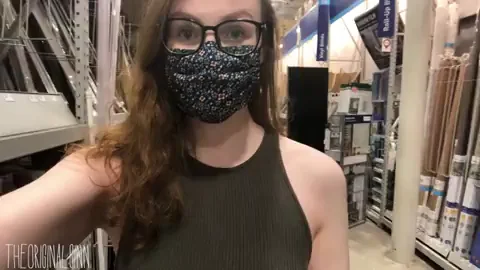Hi! Can you please show me where your wood is? [gif]