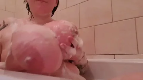 Squishy Bubble Bath Boob Bounce Bonanza xo