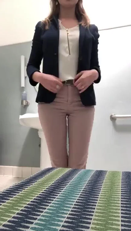 Naughty Office Slut's Pillow Tease Strip 💋🍑