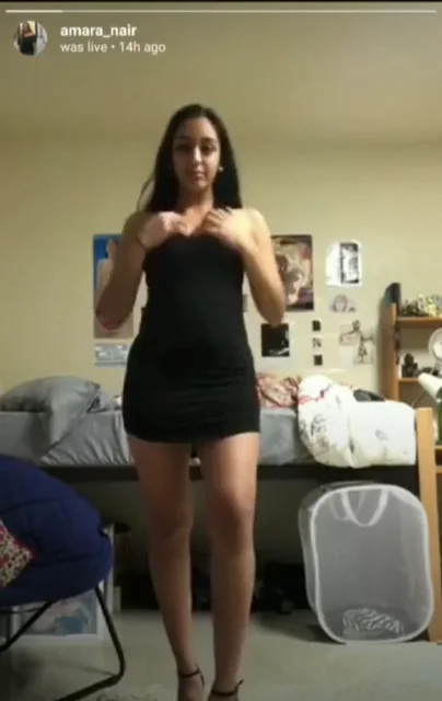 Petite Desi Slut Flashes Massive Tits Live on Insta 🔥🍑