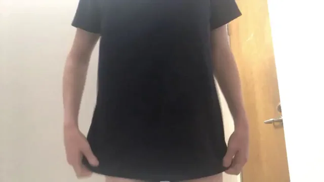 Petite Slut's Work Weekend Tease Shot 😈🍑
