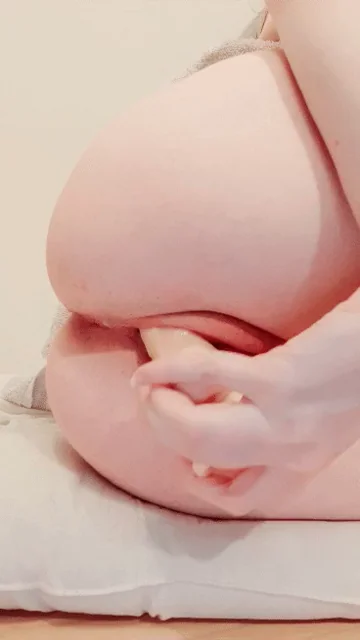 My pale teen ass is feeling left out ?