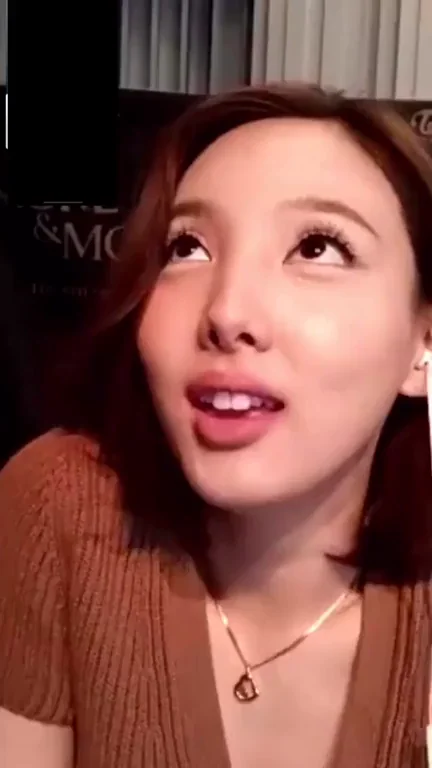 Twice - Nayeon