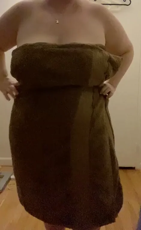 Oops, dropped my towel (OC)