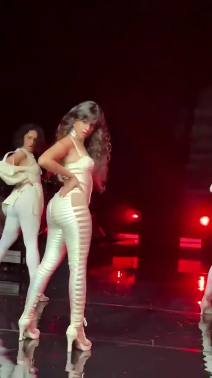 My oh my. Shake that ass - Camila Cabello
