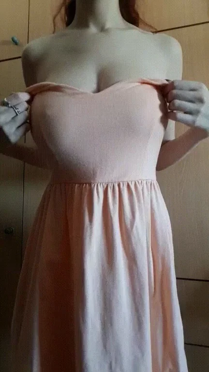 Revealing her perfect tits