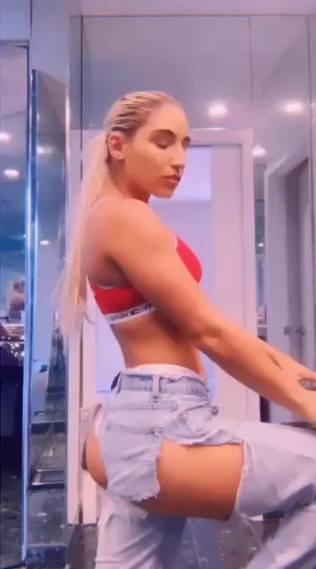 Abella Danger's Ripped Jeans Ass Tease 🔥🍑