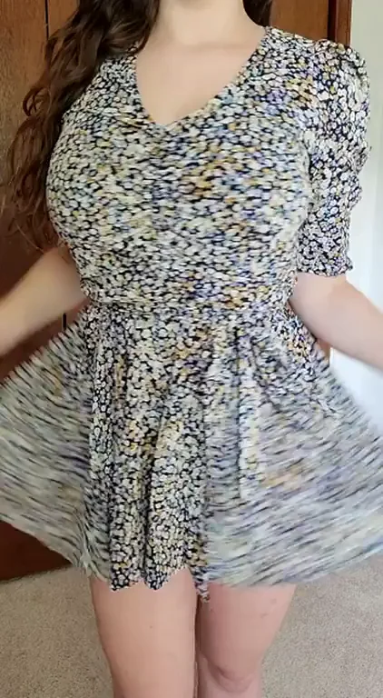 20yo Slutty College Girl's Massive Titty Drop Tease 😈💦 SC: alis_usc