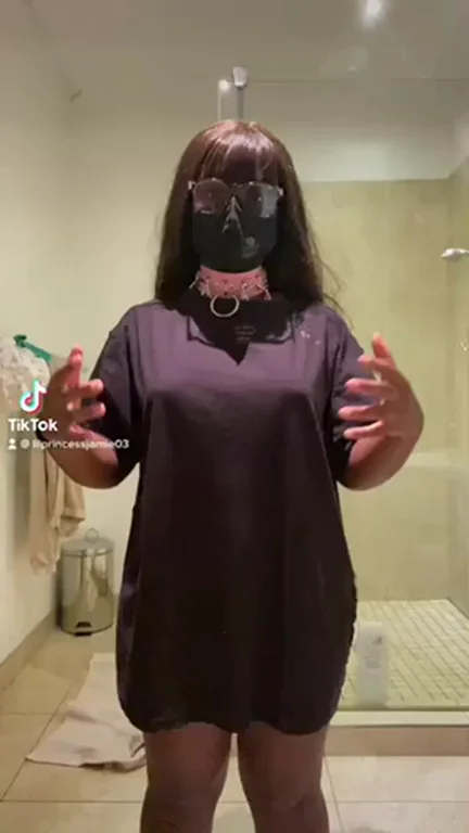 Thick Ebony Teen Shocks with Killer Curves Under Loose Dress!
