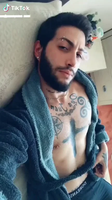 (M)would you let me cum all over your face? ???