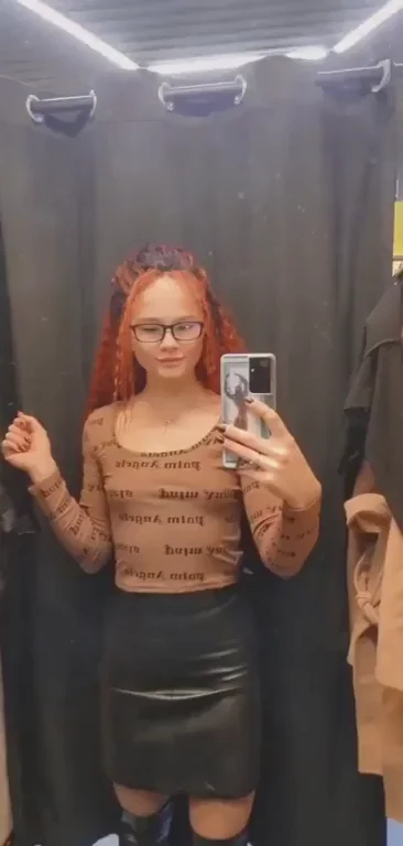 i hope girls with glasses your type ?