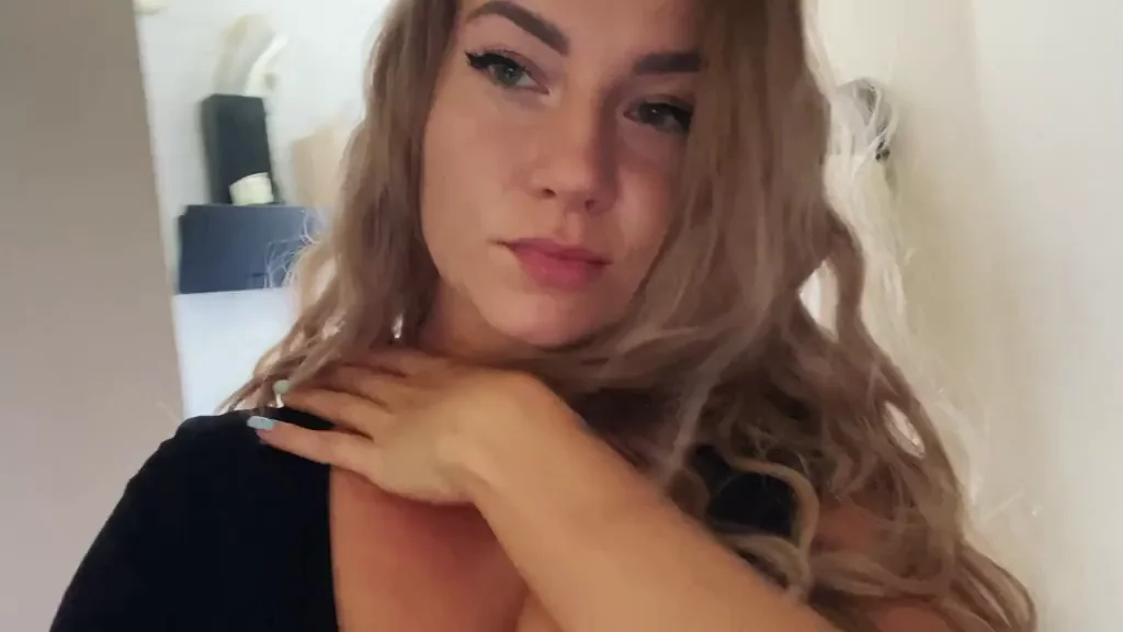 Do you want to titsplay with your cock??