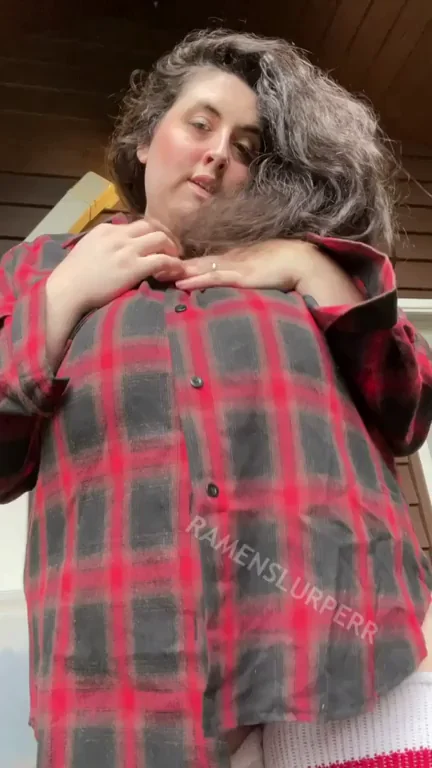 Morning Wood Feast: SSBBW's Massive Tits Dwarf Your Dick!