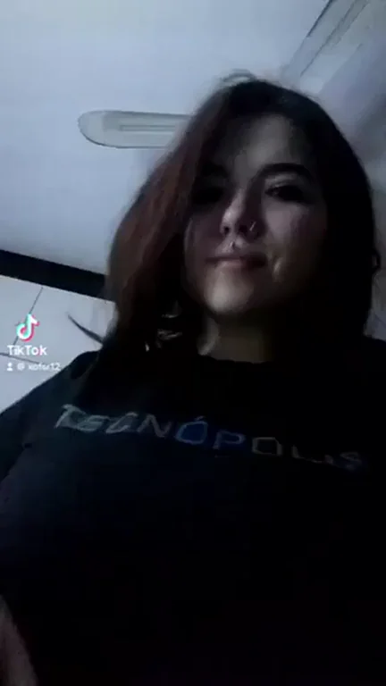 Big tits drop