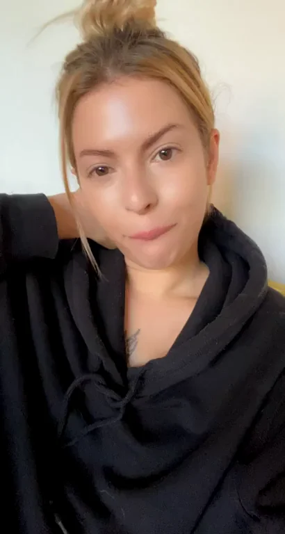 Say Hi to My Juicy Sweet Pussy 😻👋