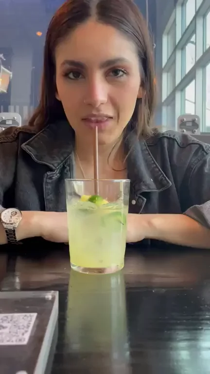 🍋 Restaurant Titty Flash & Suck 😈 Wish Waitress Caught Me! [GIF]