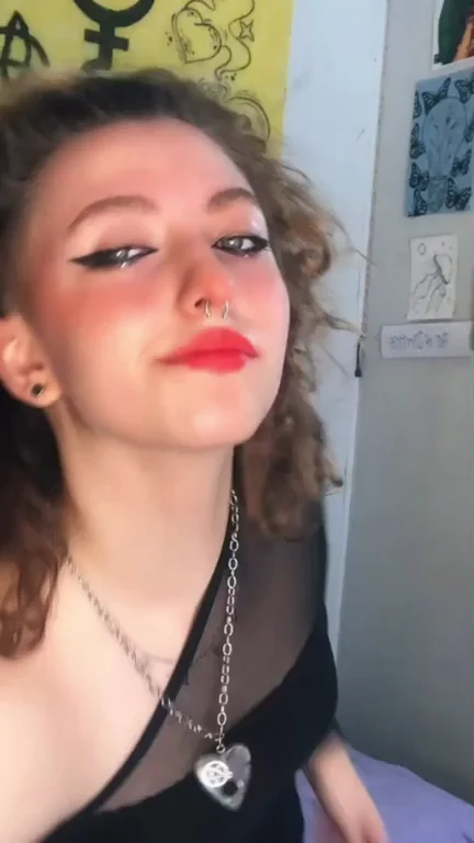 do you like my pussy come taste it?