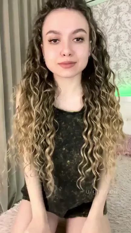 I’m horny and ready to be used!