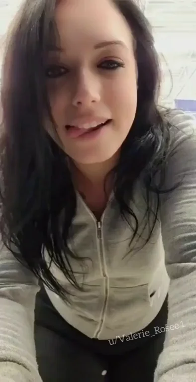 Showing my booty & titties in Wal-Mart ?