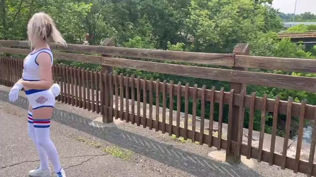 Was such a turn on knowing they could see me!