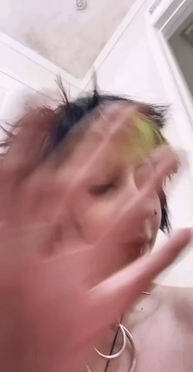 Emo TikTok Babygirl Teases Her Juicy Tits 😈💦