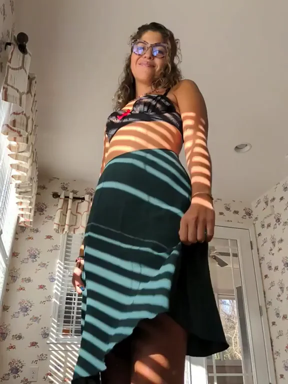 Can't Peek Up My Skirt? Watch Me Flash This Juicy Booty! 🍑😏 [F]