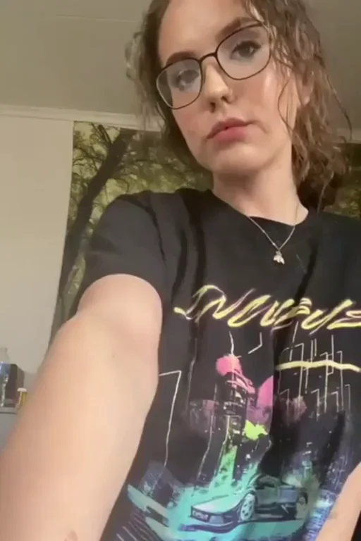 Busty babe ?