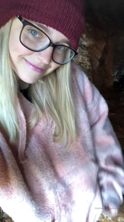 🔥 Shh! TikTok Slut's Juicy Tease & Dildo Fuck 😏 8GB Mega in Comments!