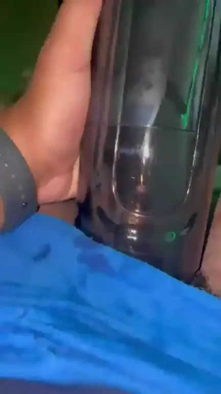 Alice in Spin