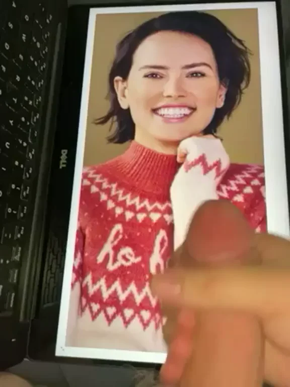 Dude Jerks Massive Cock to Daisy Ridley's Festive Smiles Before Huge Cum Blast