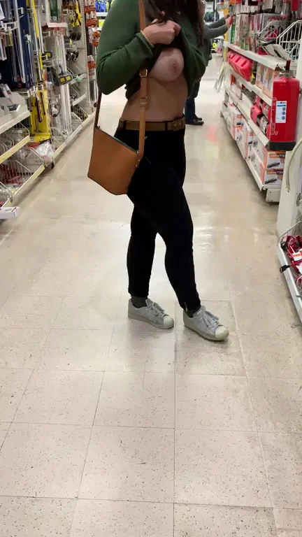 Flashing while shopping should be considered a hobby
