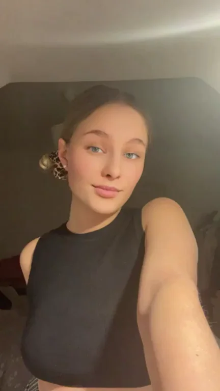 Petite Slut's Big Tits Tease 😍 Hope 5 Studs Jerk to My Tiny Body! 🍑💦