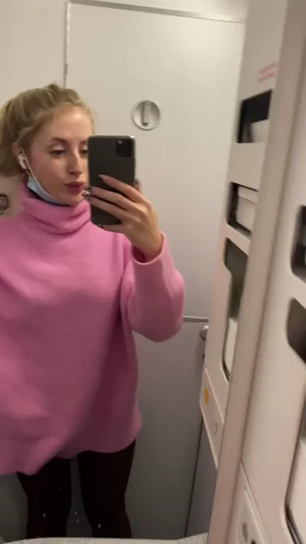 Public Airplane Bathroom Slut: Fuck Me If Your Wife Won't 😈✈️🍑