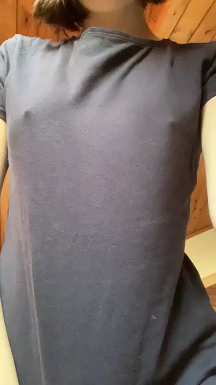 Would you empty your balls on a geeky girls chest?