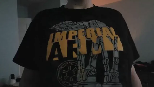 Force Awakens with This Thick Nerdy Belly Drop 💦 [F]